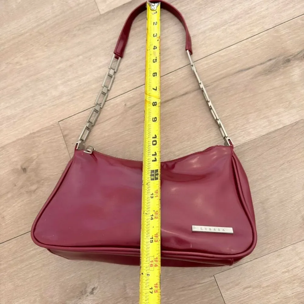 Strada VTG Cherry Red Vegan Leather Shoulder Bag W Silver Chain Strap Purse 90's - Picture 5 of 8